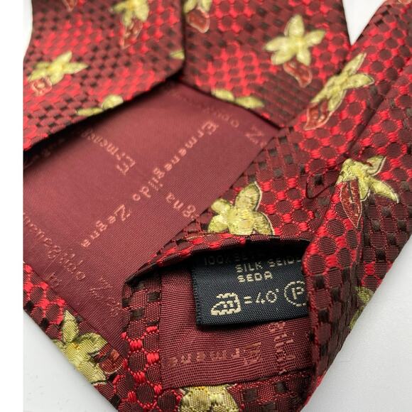 Ermenegildo Zegna Red and Yellow Petals Necktie Vintage Formal Menswear Silk Tie - Picture 4 of 6